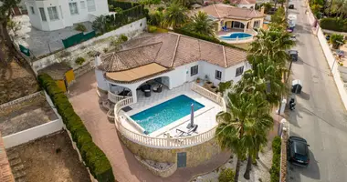 Villa  mit Parkplatz, mit Terrasse, mit Garage in l Alfas del Pi, Spanien