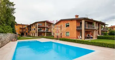 2 bedroom apartment in Moniga del Garda, Italy