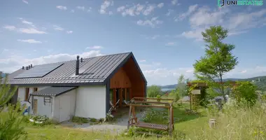 Dom 5 pokojów w Mucharz, Polska