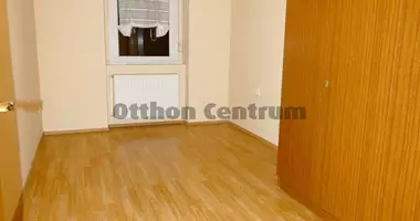 Wohnung 2 Zimmer in Komorn, Ungarn