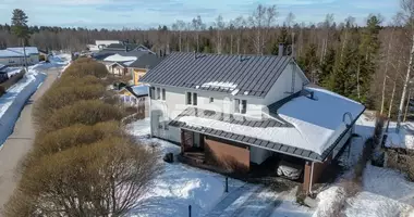 Casa 7 habitaciones en Oulun seutukunta, Finlandia