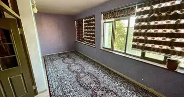 Квартира 4 комнаты с балконом, с мебелью, с кондиционером в Самарканд, Узбекистан