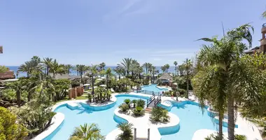 1 bedroom apartment in Estepona, Spain