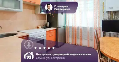 Apartamento 3 habitaciones en Slutsk, Bielorrusia