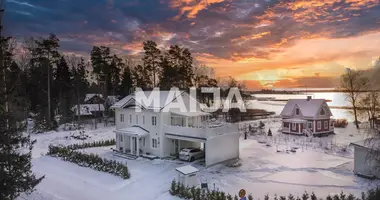 Casa 5 habitaciones en Vaasa sub-region, Finlandia