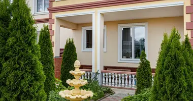 Casa en Vialiki Trascianiec, Bielorrusia