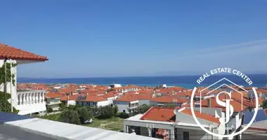 4 bedroom apartment in Polychrono, Greece