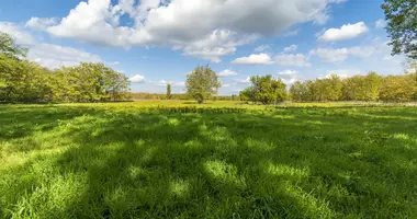 Plot of land in Tapiobicske, Hungary