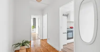 Apartamento 3 habitaciones en Varsovia, Polonia