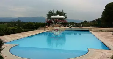 Villa 5 bedrooms in Desenzano del Garda, Italy