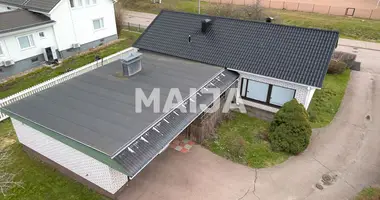 Dom 5 pokojów w Hietakyla, Finlandia
