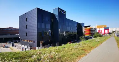 Büro 2 Zimmer mit Parkplatz, mit Internet, mit Sicherheitsüberwachungssystem in Minsk, Weißrussland