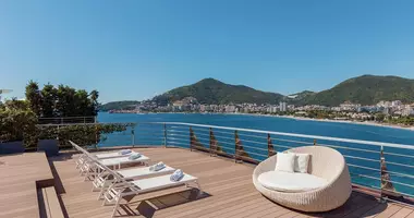 Apartamentos multinivel 4 habitaciones en Budva, Montenegro