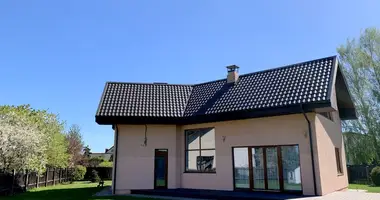 5 room house in Marupes novads, Latvia