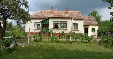 2 room house in Noszlop, Hungary