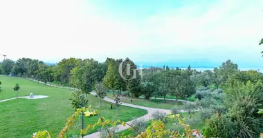 Mieszkanie 5 pokojów w Desenzano del Garda, Włochy