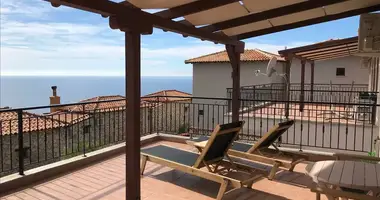 Ferienhaus 4 Zimmer in Agia Paraskevi, Griechenland