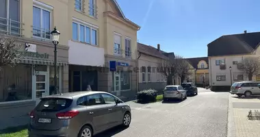 Nieruchomości komercyjne 15 m² w Mohacs, Węgry