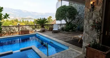 Villa  con Junto al mar en Budva, Montenegro