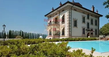 Villa in Luino, Italy