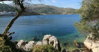 Terrain dans Loutses, Grèce