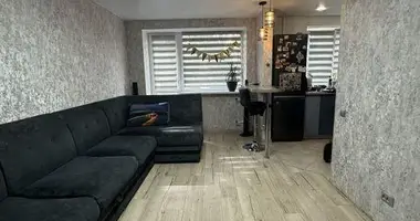 Apartamento 3 habitaciones en Borisov, Bielorrusia