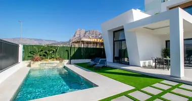 Villa 3 bedrooms with Garden, with private pool, near schools in la Vila Joiosa Villajoyosa, Spain