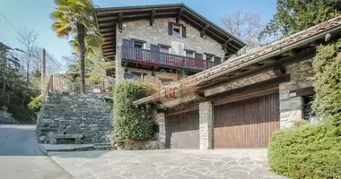 Villa 5 habitaciones en Menaggio, Italia