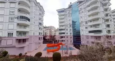 Penthouse 5 rooms with parking, with swimming pool, with Электрогенератор in Alanya, Turkey