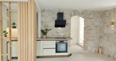 1 bedroom apartment in Stoliv, Montenegro