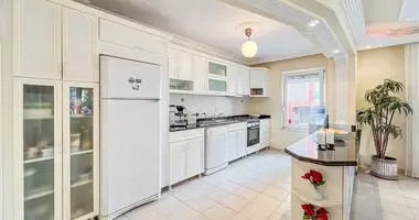 Apartamento 5 habitaciones en Mahmutlar, Turquía
