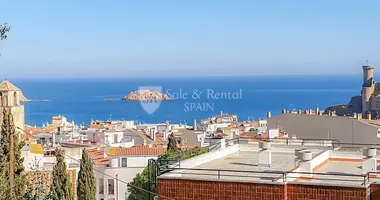 Villa 3 bedrooms with Furnitured, with Air conditioner, with Sea view in Tossa de Mar, Spain