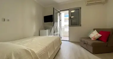 Apartamento con Vista de la ciudad, con aparcamiento público en Budva, Montenegro