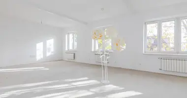 Apartamento 4 habitaciones en Varsovia, Polonia