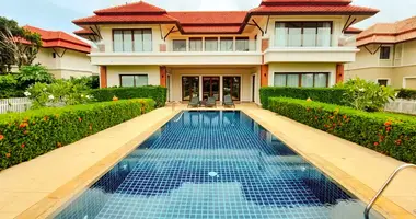 Villa 5 chambres avec Fenêtres double vitrage, avec Meublesd, avec Climatiseur dans Phuket, Thaïlande