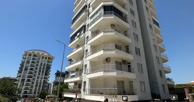 2 bedroom apartment in Mahmutlar, Turkey