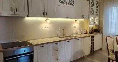 Wohnung 4 zimmer in Petrovac, Montenegro