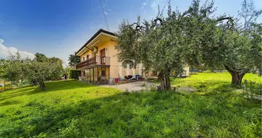 Villa 3 bedrooms in Castelnuovo del Garda, Italy