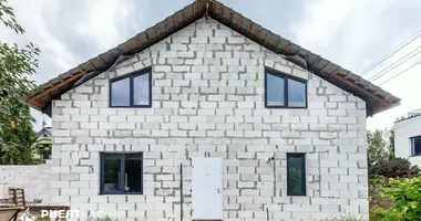 Haus in Valiarjanava, Belarus