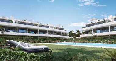 2 bedroom apartment in Estepona, Spain