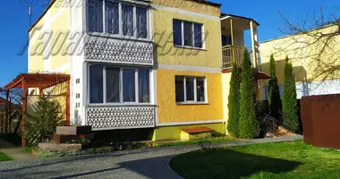 Appartement 3 chambres dans Bielaviezski, Biélorussie