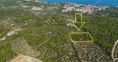 Plot of land in Sutivan, Croatia