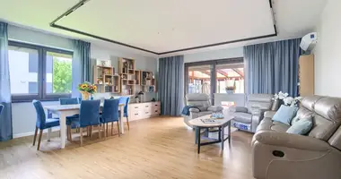 Haus 5 zimmer in Warschau, Polen