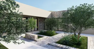 Villa 6 bedrooms with Garage, with Garden, with private pool in Yecla, Spain