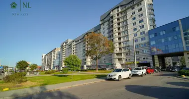 Apartamento 3 habitaciones en Minsk, Bielorrusia