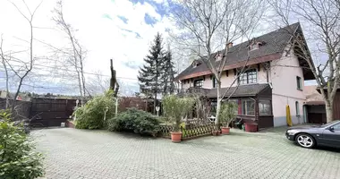 Casa 6 habitaciones en Goedoello, Hungría