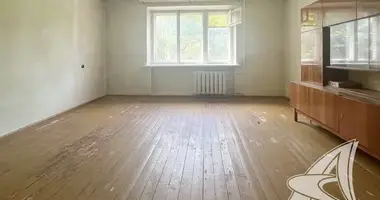 Apartamento 3 habitaciones en Muchaviecki sielski Saviet, Belarús