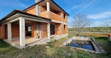 Casa 3 habitaciones en Pinezici, Croacia