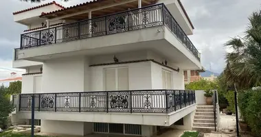 Dom wolnostojący 7 pokojów w Municipality of Loutraki and Agioi Theodoroi, Grecja