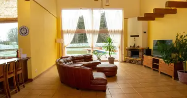 Casa en Rasnava, Lituania